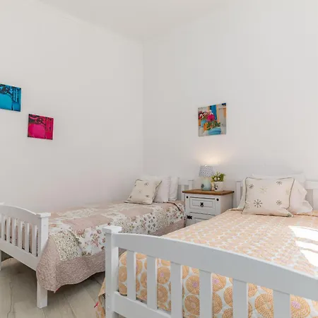 Ponte Romana-riverside With Sun Terrace