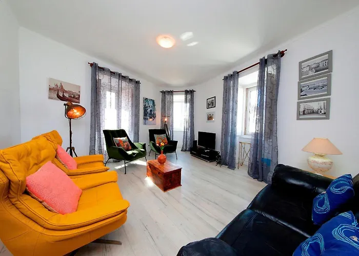 아파트 Ponte Romana-riverside With Sun Terrace