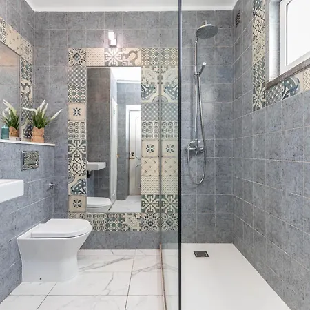 Apartment Ponte Romana-riverside With Sun Terrace *